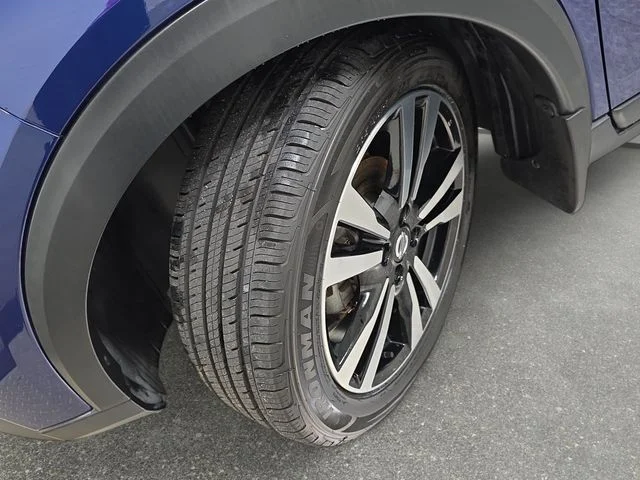 Certified Used 2018 Deep Blue Pearl Nissan SV image 29