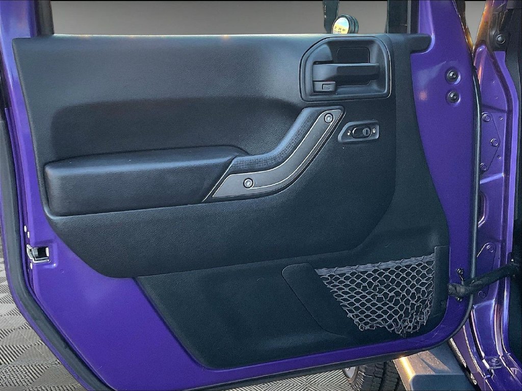 Used 2018 Xtreme Purple Pearlcoat Jeep Unlimited Sport image 9