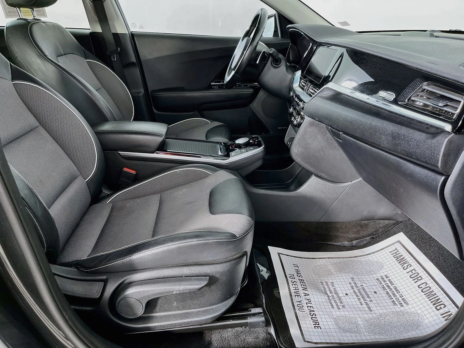 Used 2022 Gray Kia EX image 32