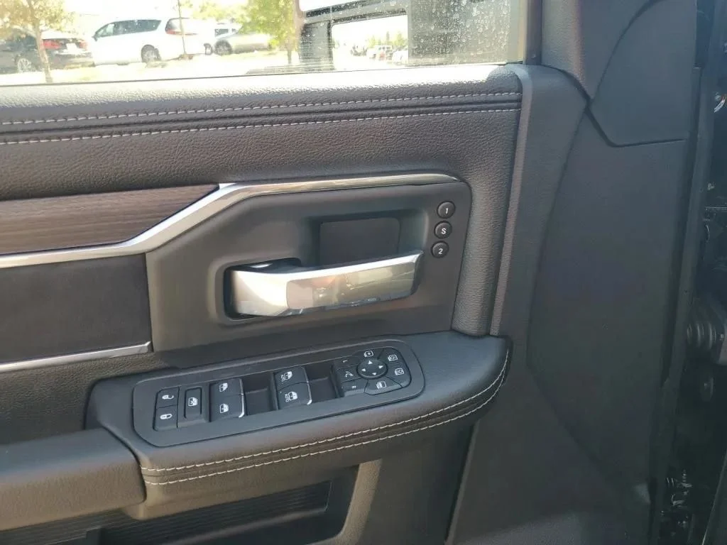 2025 RAM 2500 Laramie - Photo 86