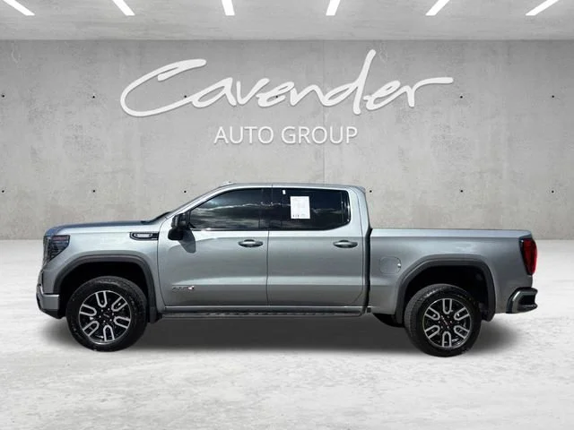 Used 2025 Sterling Metallic GMC AT4 image 14