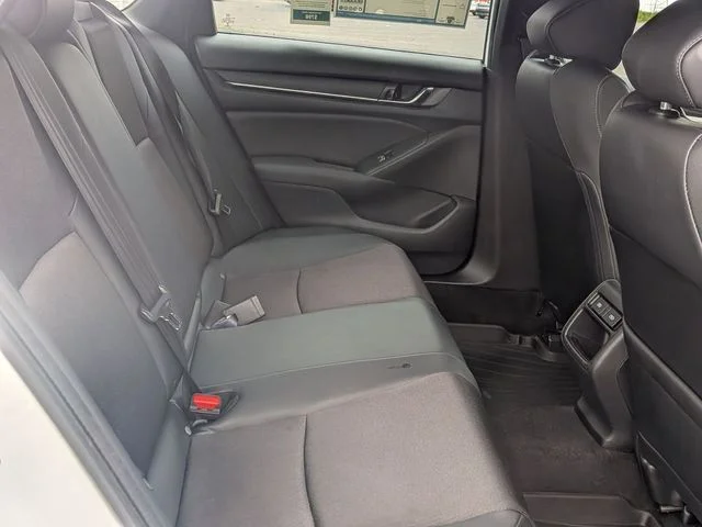 Used 2022  Honda Sport image 32