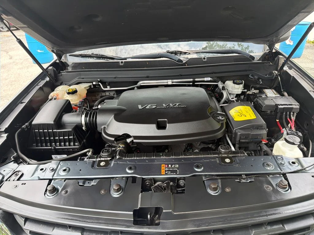 Used 2020 Shadow Gray Metallic Chevrolet LT image 26