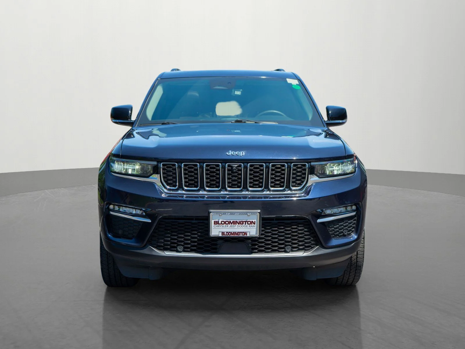 Used 2022 Jeep Grand Cherokee 4xe with VIN 1C4RJYB66N8746613 for sale in Minneapolis, Minnesota