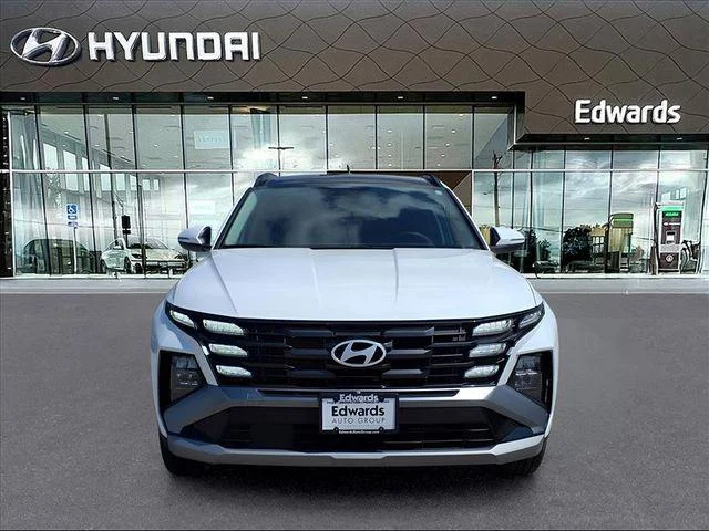 New 2025 White Hyundai SEL Convenience image 11