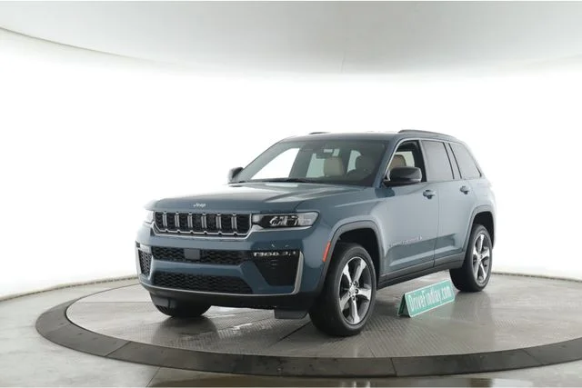 New 2026 Steel Blue Exterior Paint Jeep Limited image 10