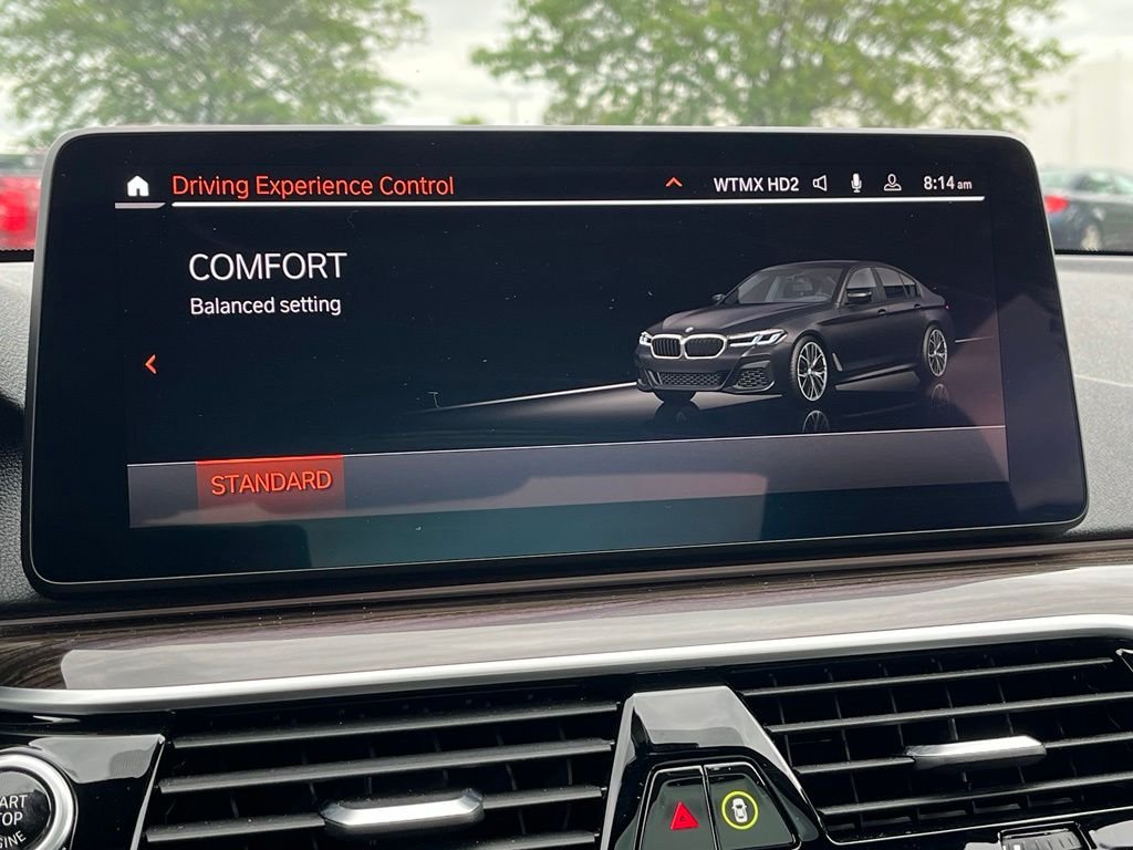 Used 2022 Black Sapphire Metallic BMW 540i xDrive image 38