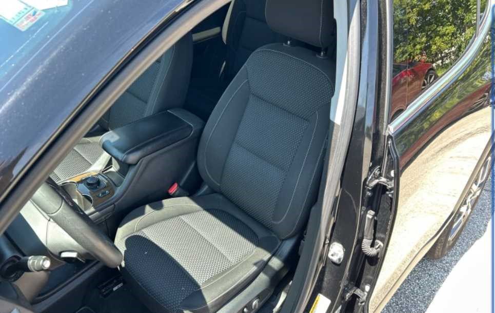 2023 GMC Acadia SLE - Photo 6
