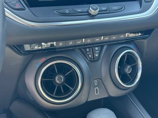 2025 Chevrolet Blazer 2LT - Photo 24
