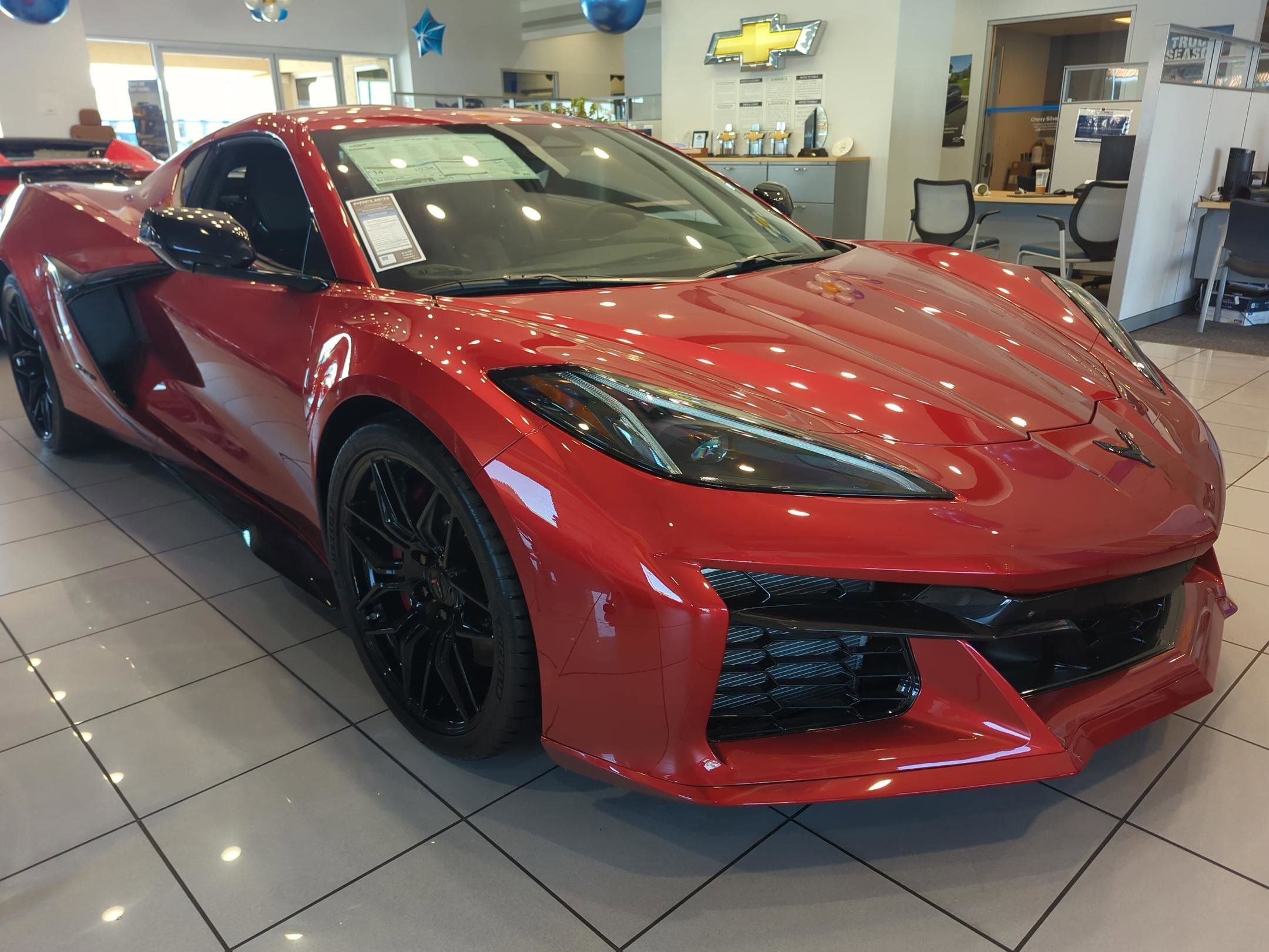 2025 Chevrolet Corvette 2LZ - Photo 6
