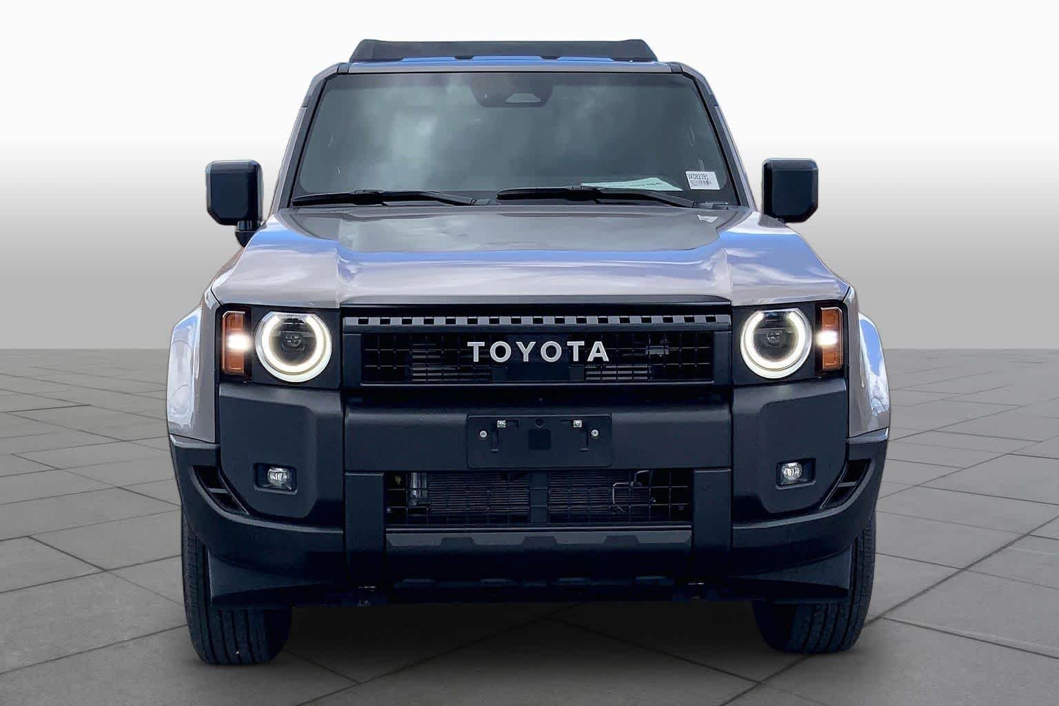 Used 2027 Meteor Shower Toyota 1958 image 4