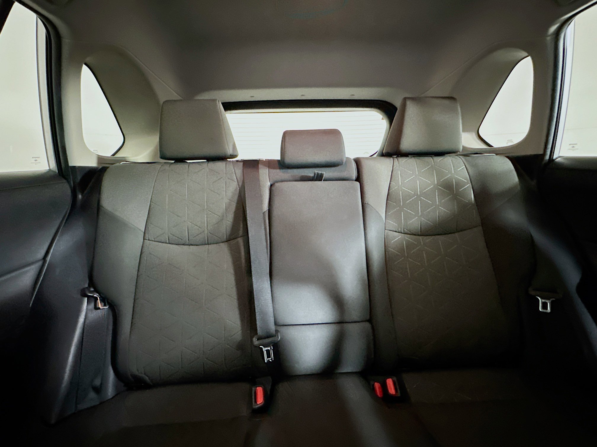 Used 2020 Silver Sky Metallic Toyota XLE image 30