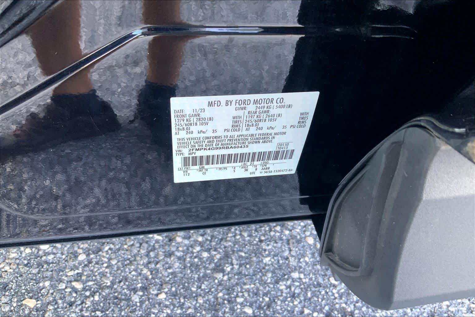 Used 2024 Agate Black Metallic Ford SE image 29