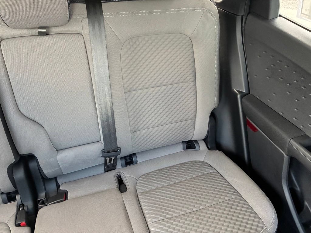 Used 2020  Ford SE image 15