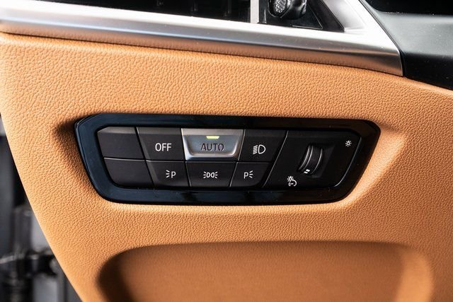 2025 BMW i4 40 - Photo 18