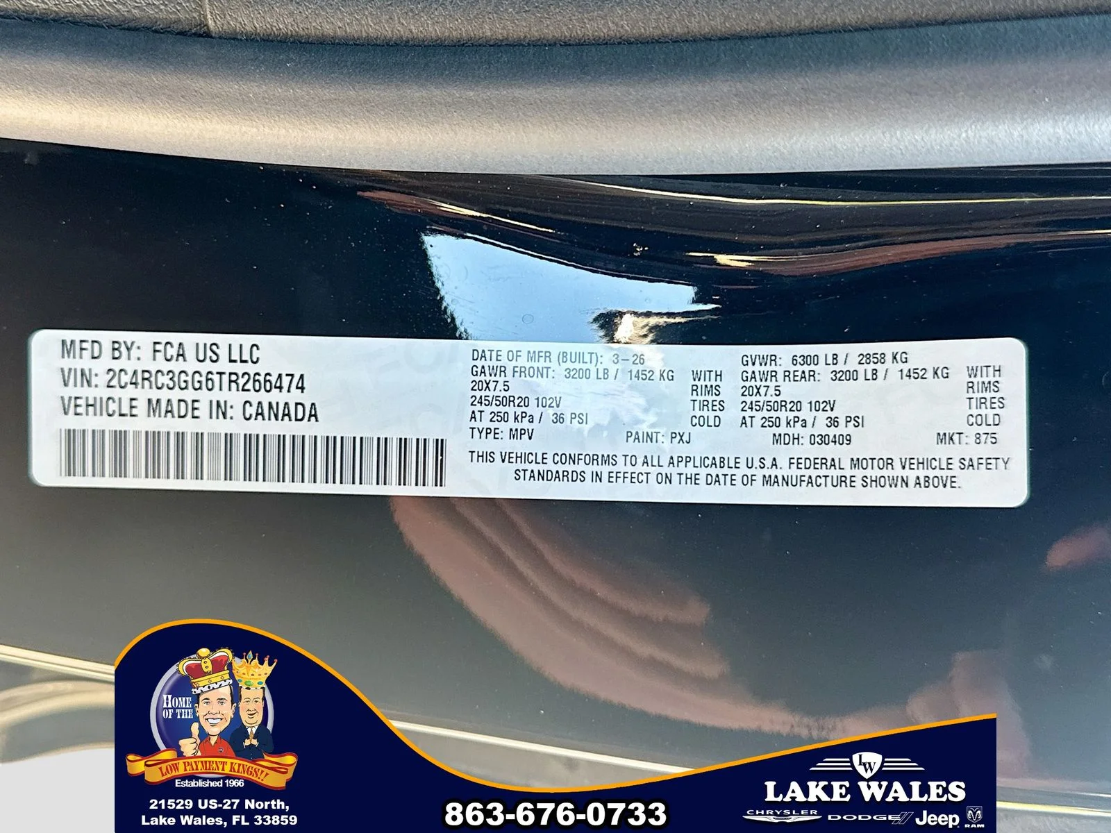 New 2026 Diamond Black Crystal Pearl-Coat Exterior Paint Chrysler Limited image 32