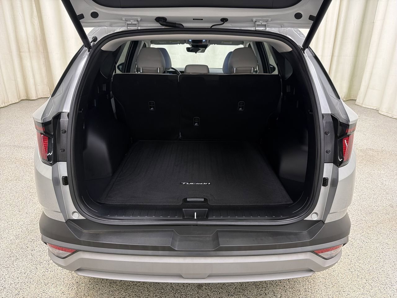 2025 Hyundai Tucson SEL - Photo 16