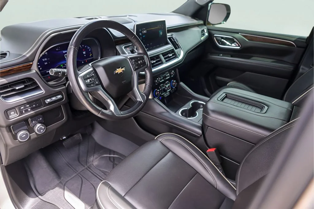 Used 2023 Beige Chevrolet Premier image 13