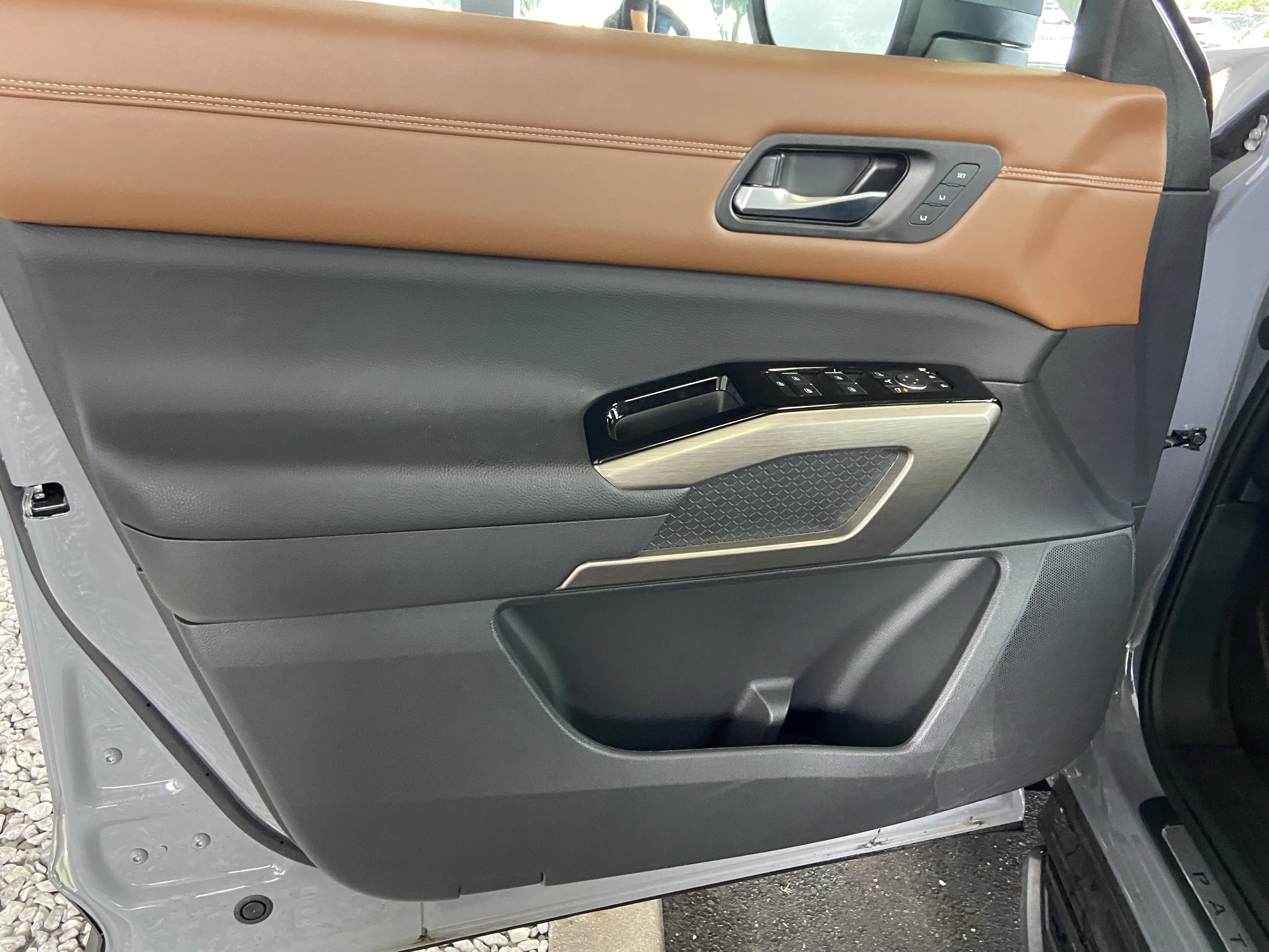 2024 Nissan Pathfinder Platinum - Photo 25