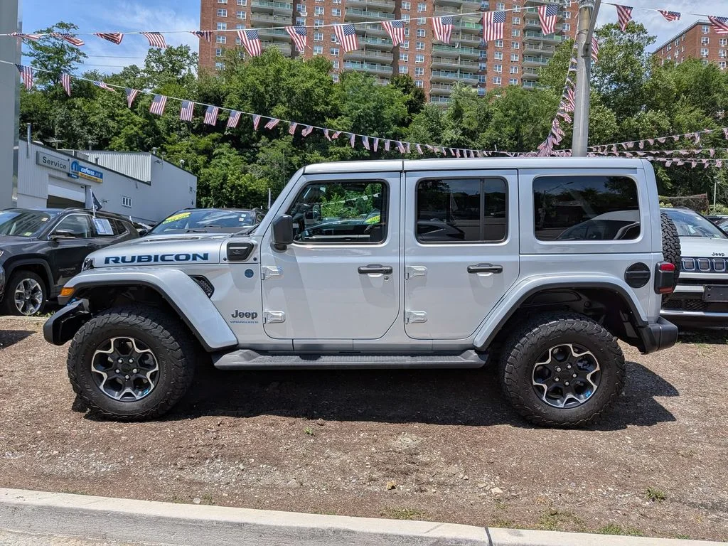 Used 2023 Silver Jeep Rubicon 4xe image 9