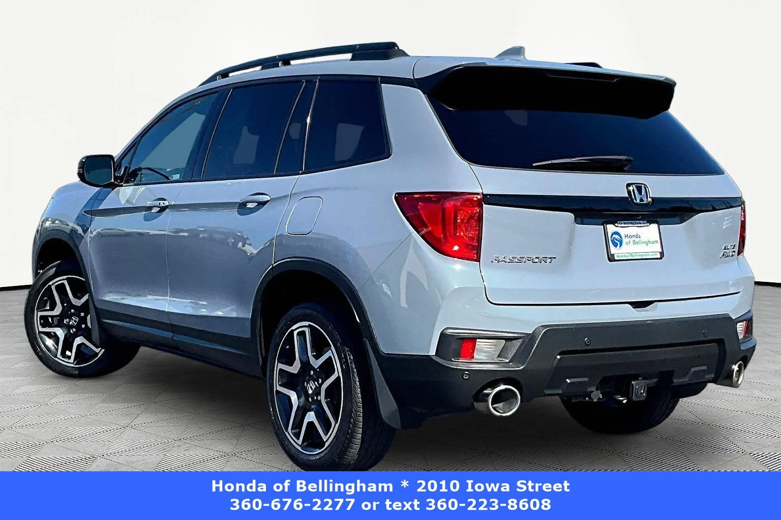 Certified Used 2023 Sonic Gray Pearl Honda AWD ELITE image 4