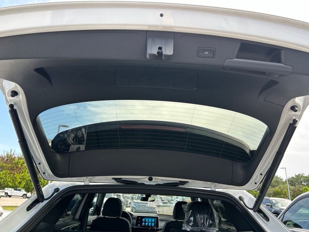 New 2026 White Volkswagen 2.0T SEL Premium R-Line image 51