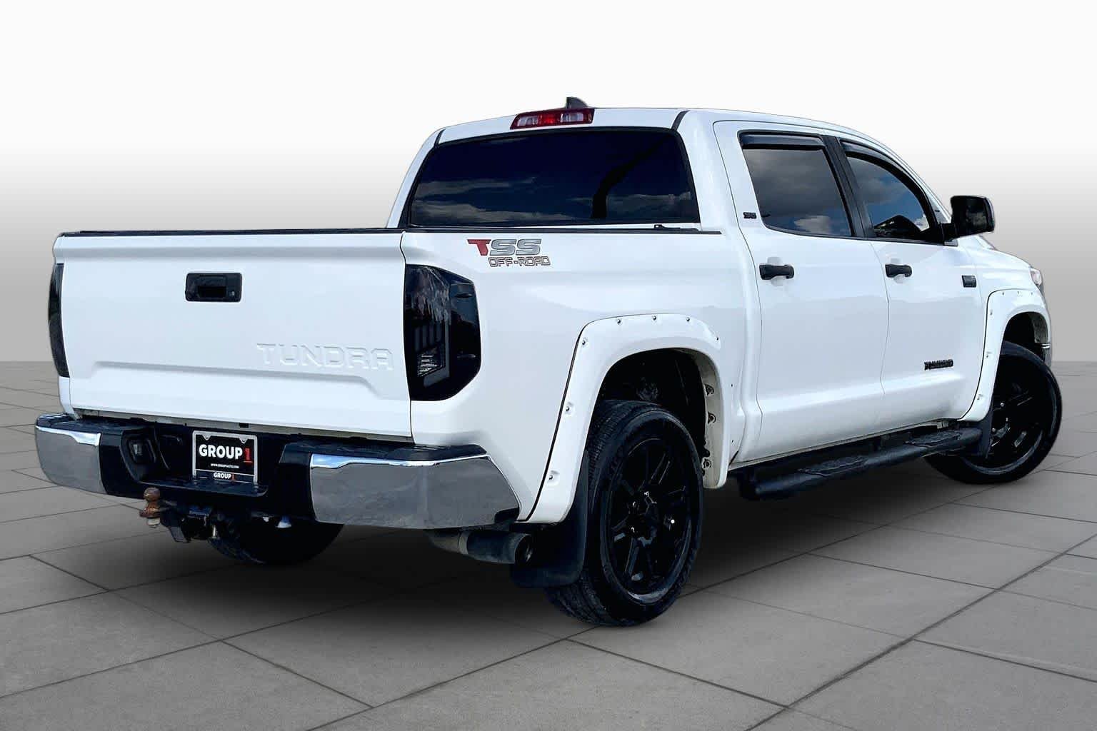Used 2020 Super White Toyota SR5 image 13