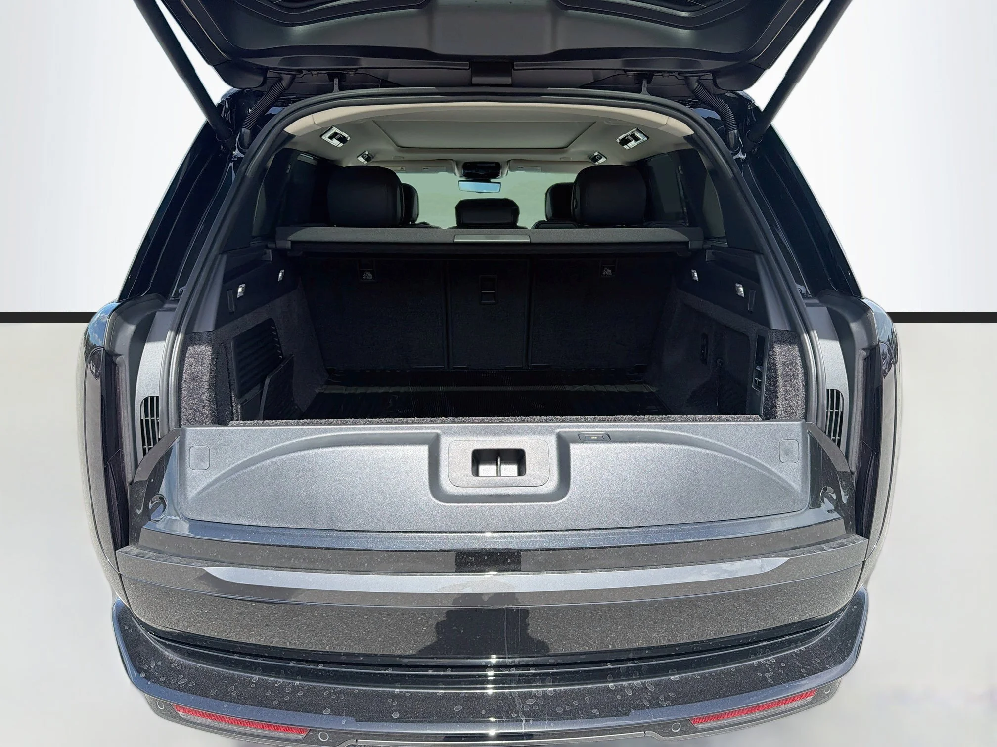 New 2026 Santorini Black Land Rover SE image 45