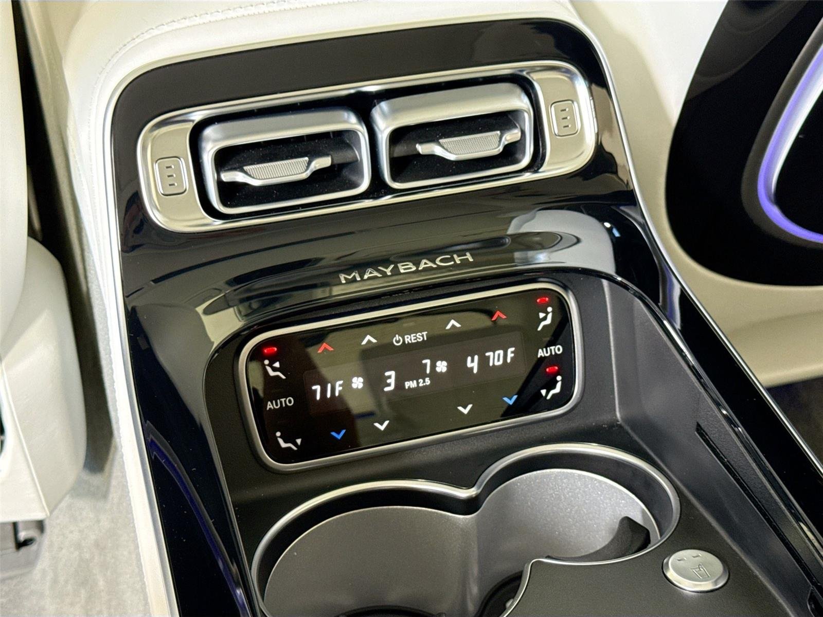 Used 2025 Kalahari Gold/Obsidian Black Mercedes-Benz Maybach S 680 | Mansory Trim | Factory Two Tone | $282k MSRP image 29