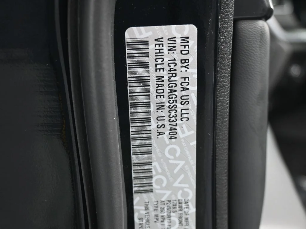 2025 Jeep Grand Cherokee Laredo - Photo 17