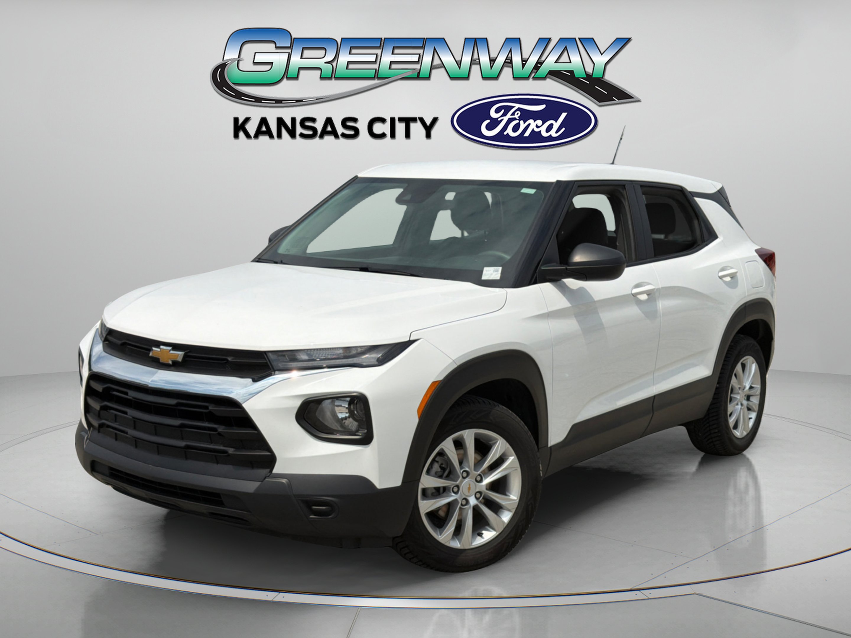 Used 2022 Summit White Chevrolet LS image 3