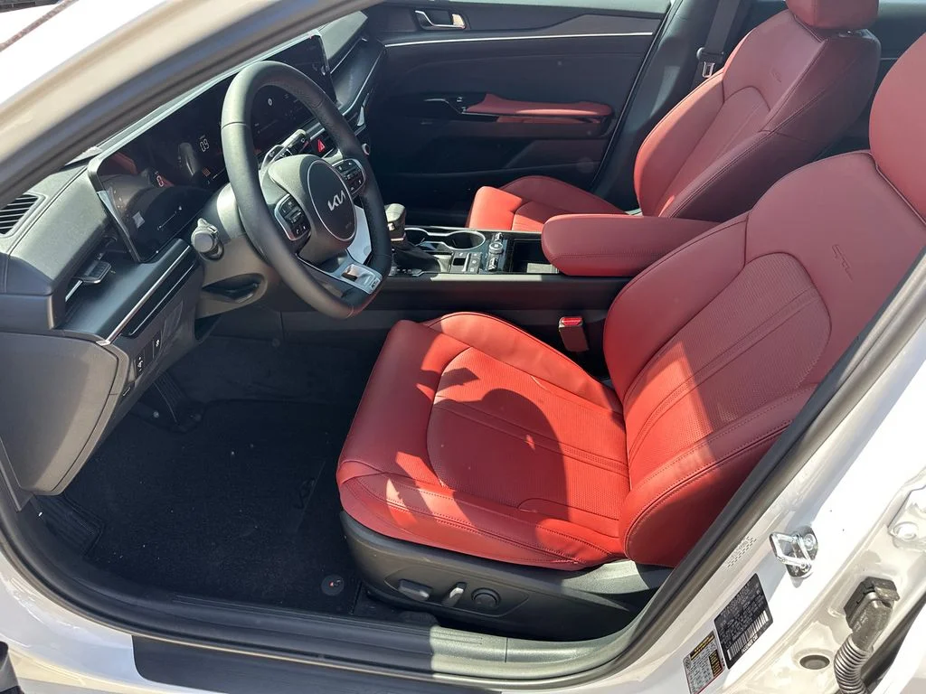New 2026 White Kia GT-Line image 9