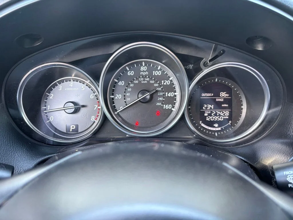 Used 2013 White Mazda Grand Touring image 4