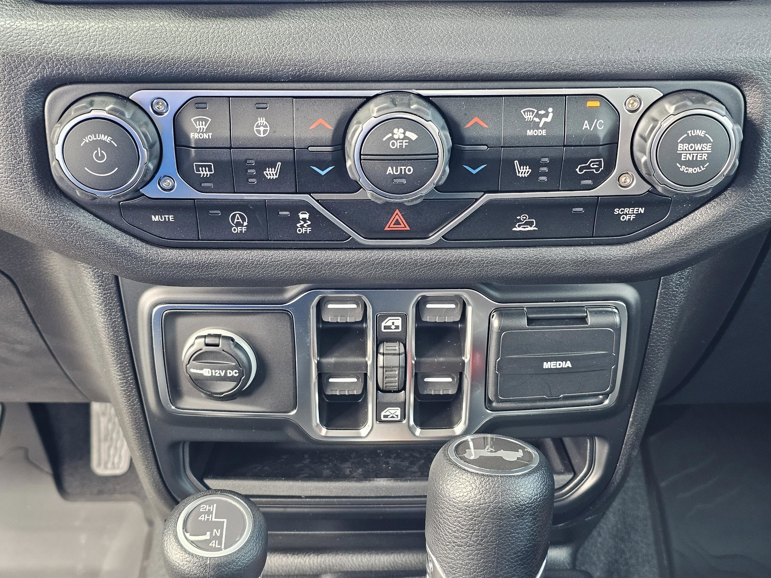 New 2025 41 Jeep Sport S image 26