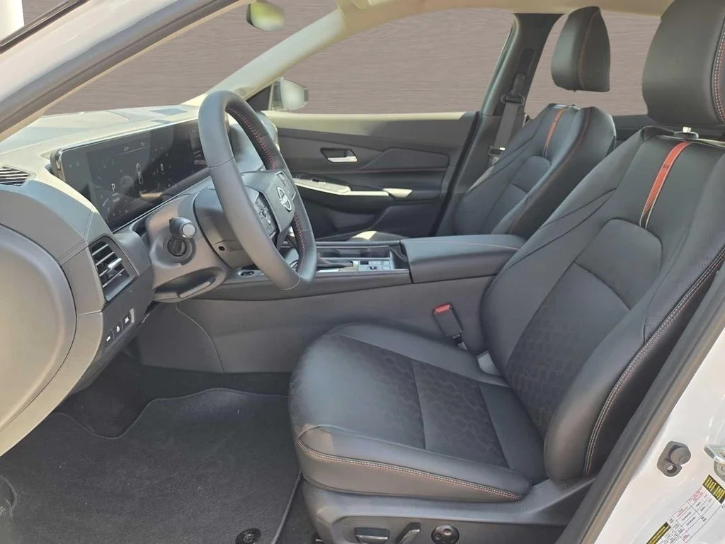 2026 Nissan Sentra SR - Photo 21