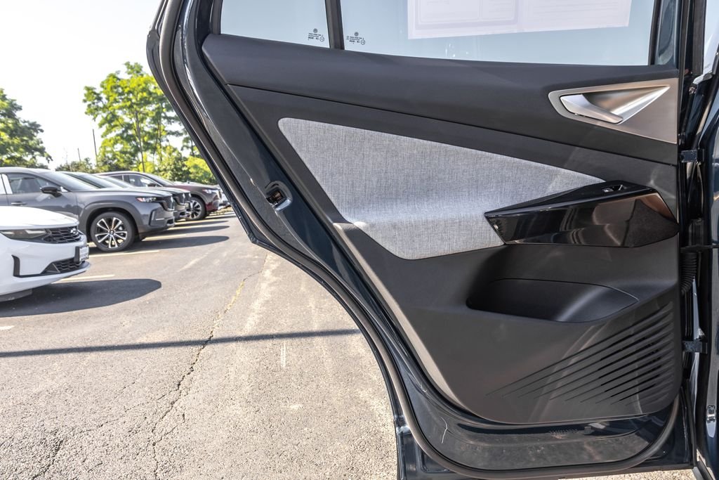 Used 2023 Blue Volkswagen Pro image 28