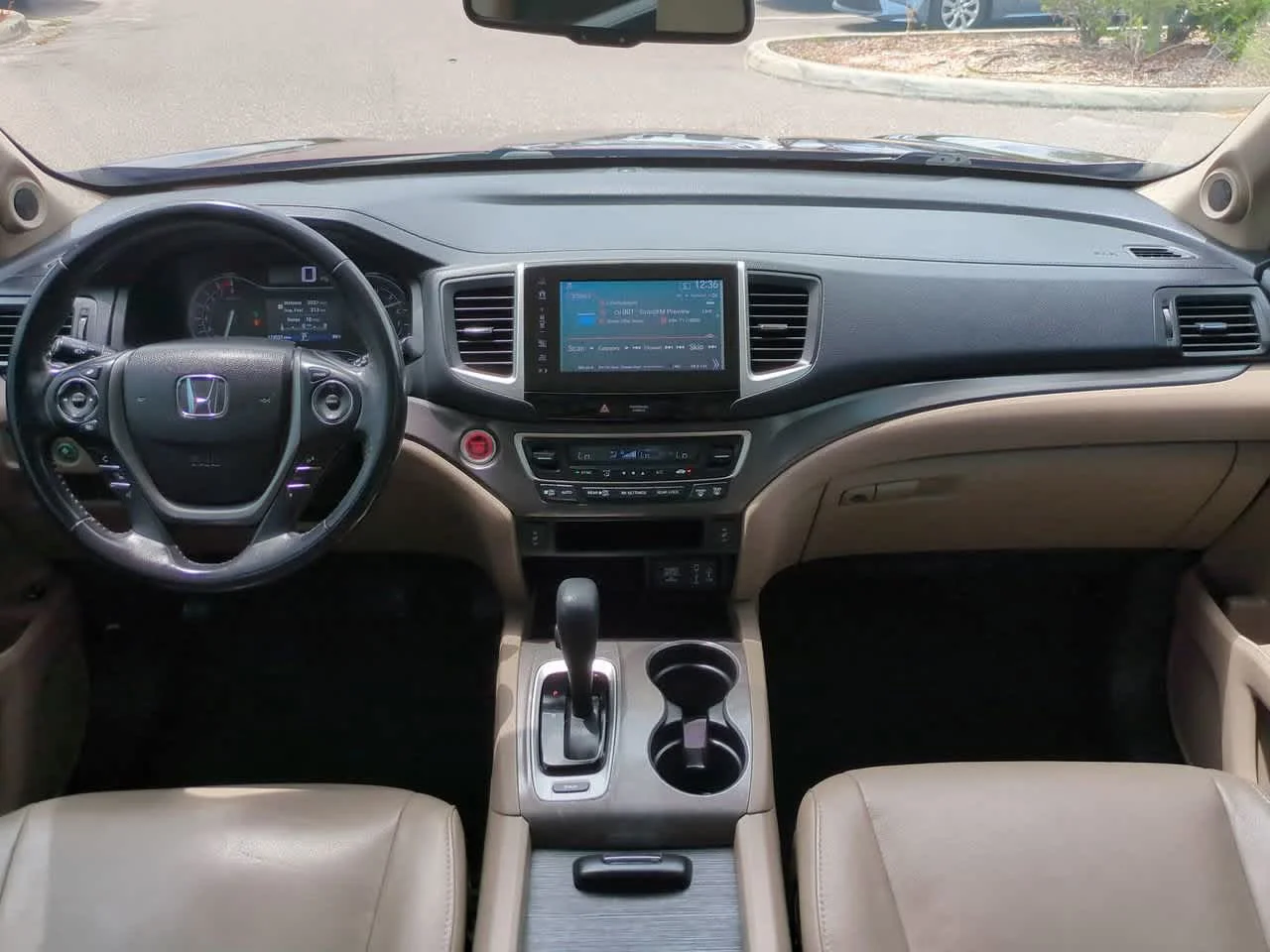 Used 2017  Honda EX-L image 15