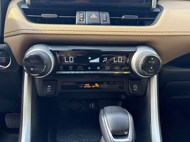 Used 2025 Black Toyota XLE Premium image 19