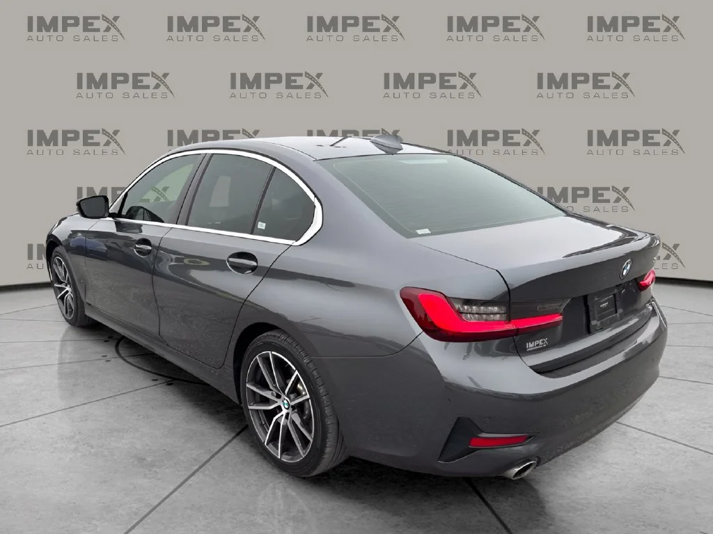 Used 2022 Gray BMW 330i image 3
