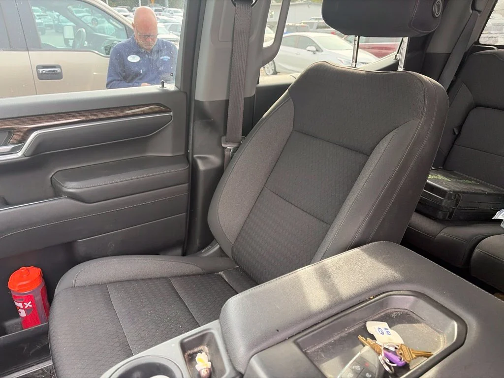 Used 2022 Black GMC Elevation image 7