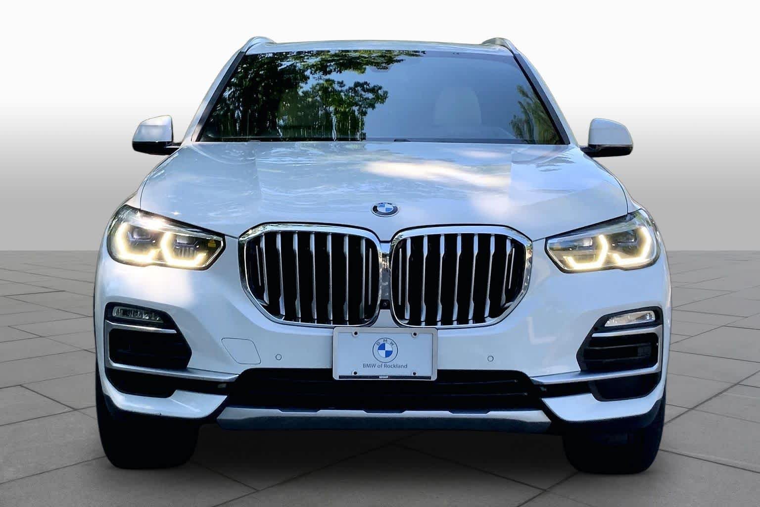 Used 2021 Alpine White BMW xDrive40i image 3