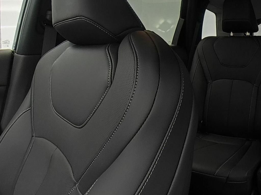 New 2027 BLACK OBSIDIAN INFINITI Pure AWD image 21