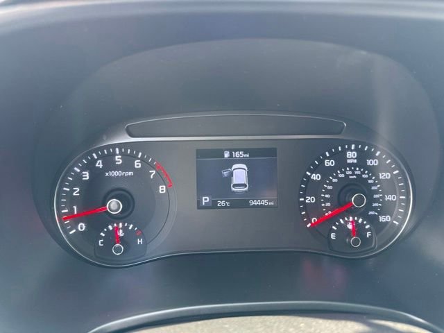Used 2021 White Kia LX image 19