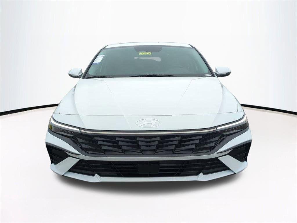New 2026 White Hyundai Limited image 3