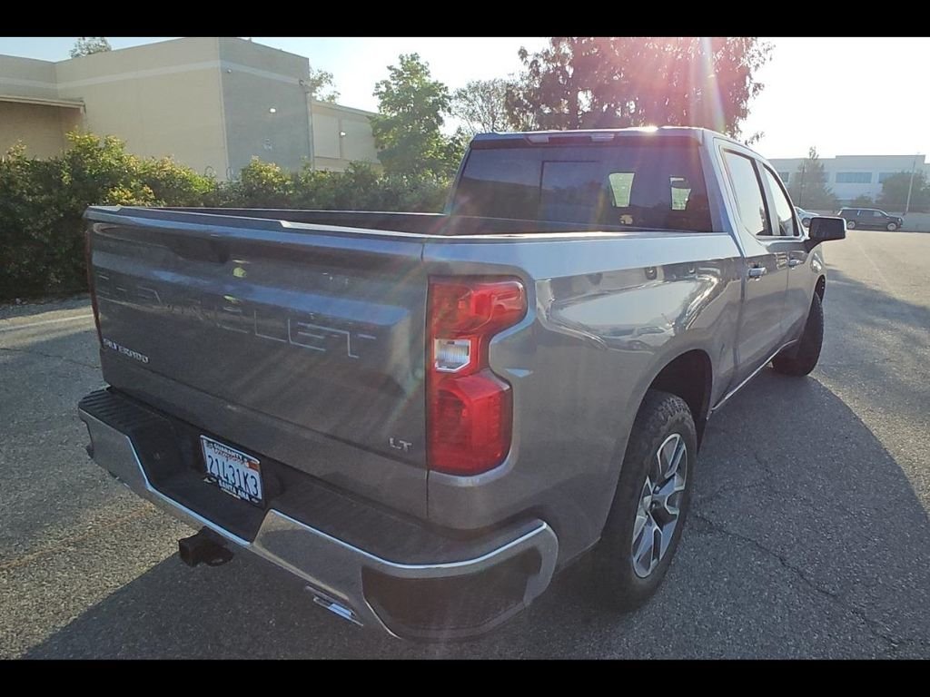 Used 2021 SATIN STEEL METALLIC Chevrolet LT image 5