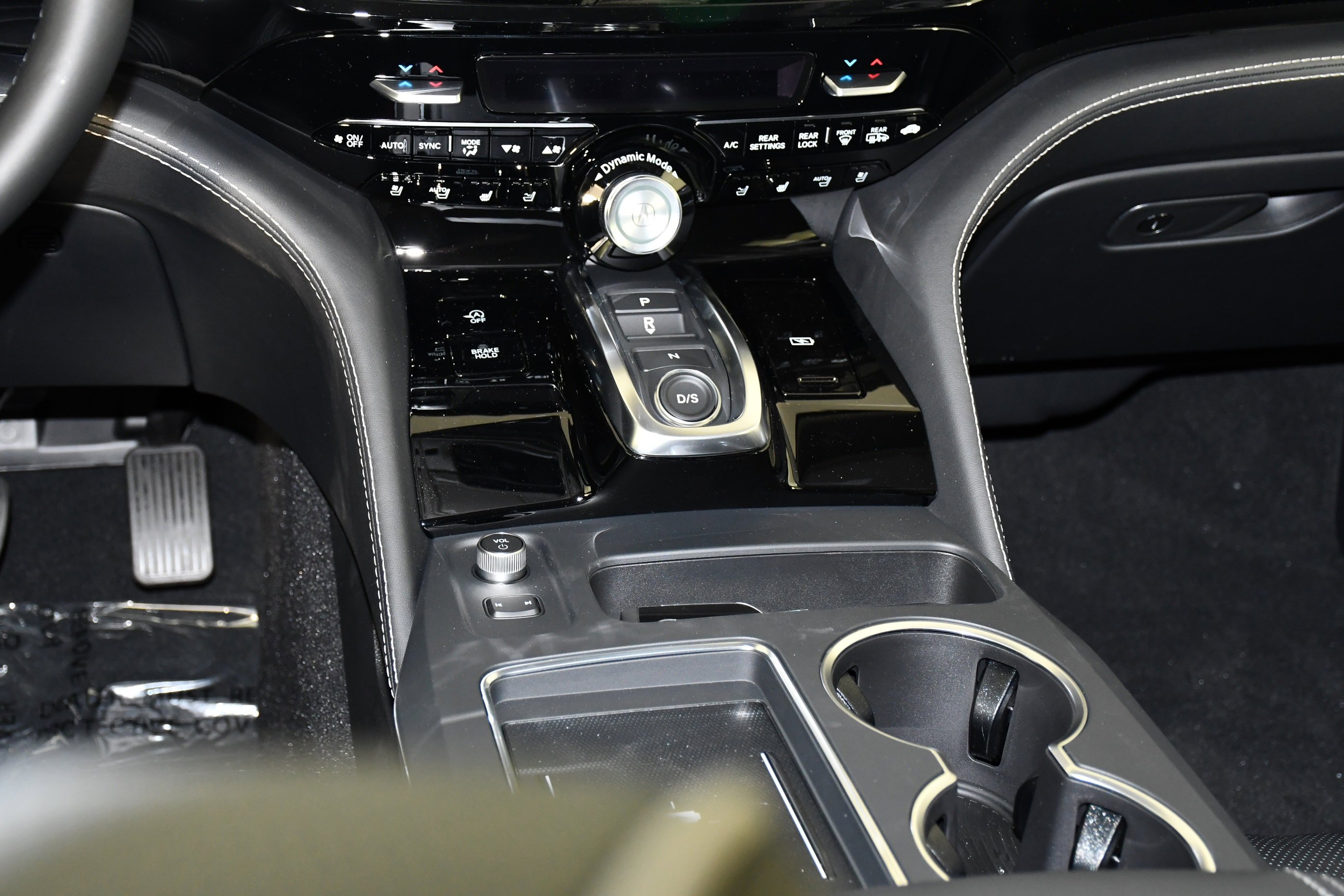 New 2026 Platinum White Pearl Acura w/Advance Package image 13