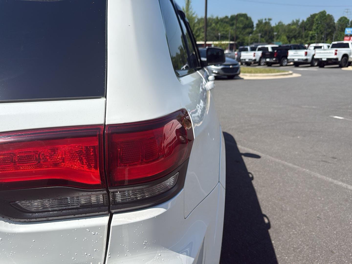 Used 2020 Bright White Clearcoat Jeep Limited X image 11