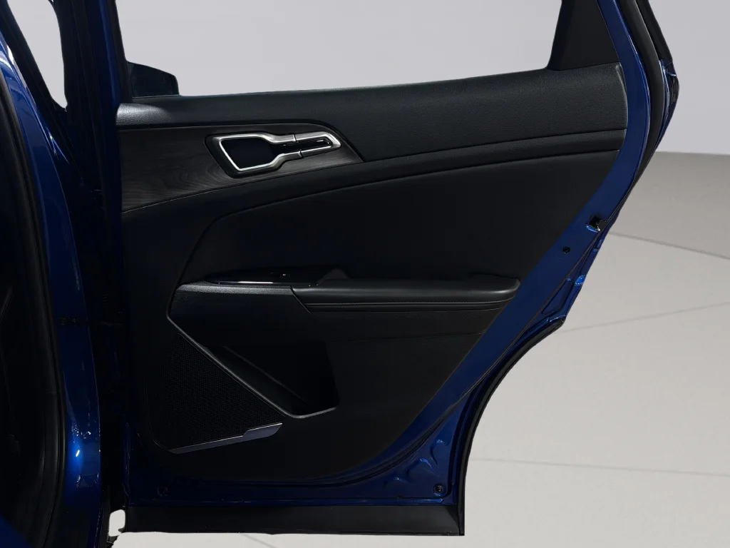 Used 2023 Sapphire Blue Kia X-Line image 27