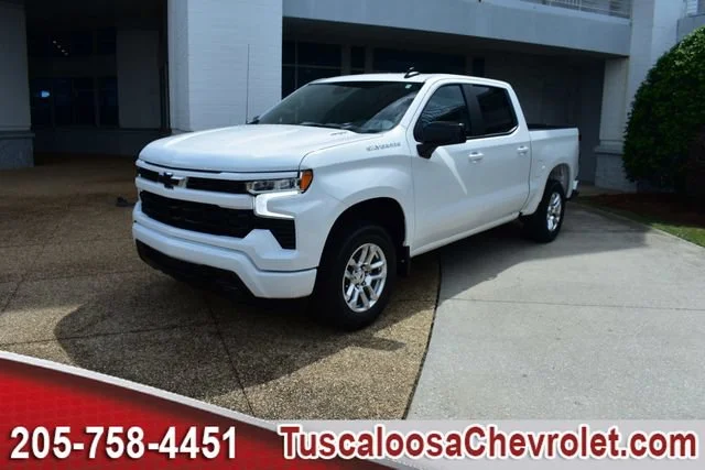 New 2026 Summit White Chevrolet RST image 5