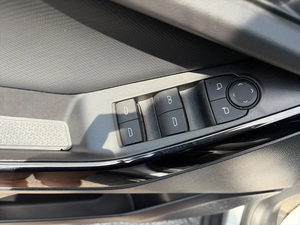 Used 2025 Gray Chevrolet LT image 13